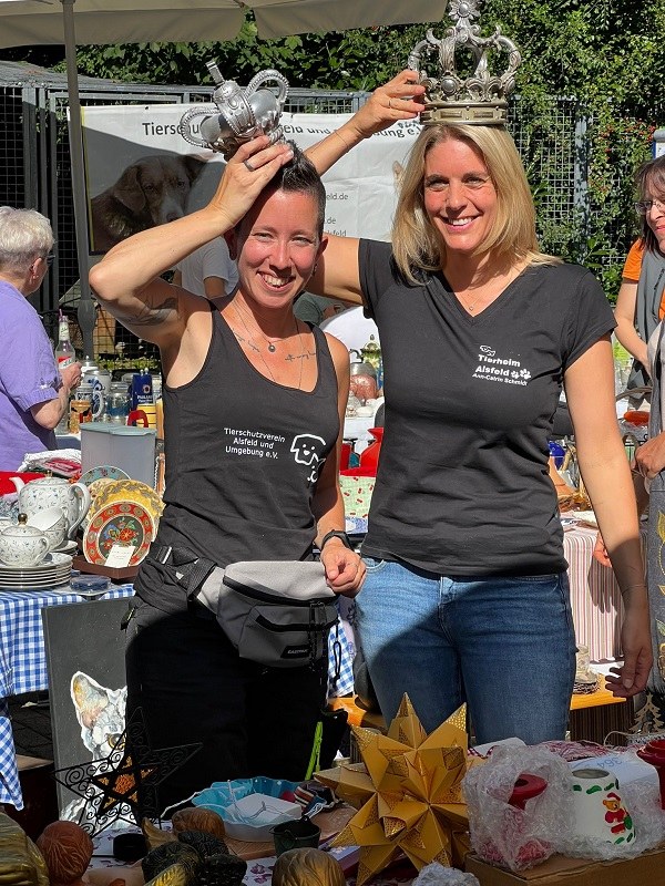 Großartiger Tombola-Basar bei bestem Wetter