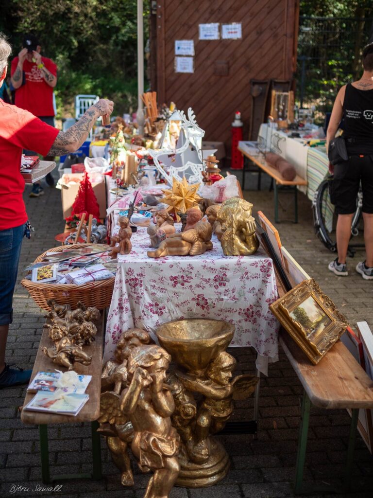 Großartiger Tombola-Basar bei bestem Wetter