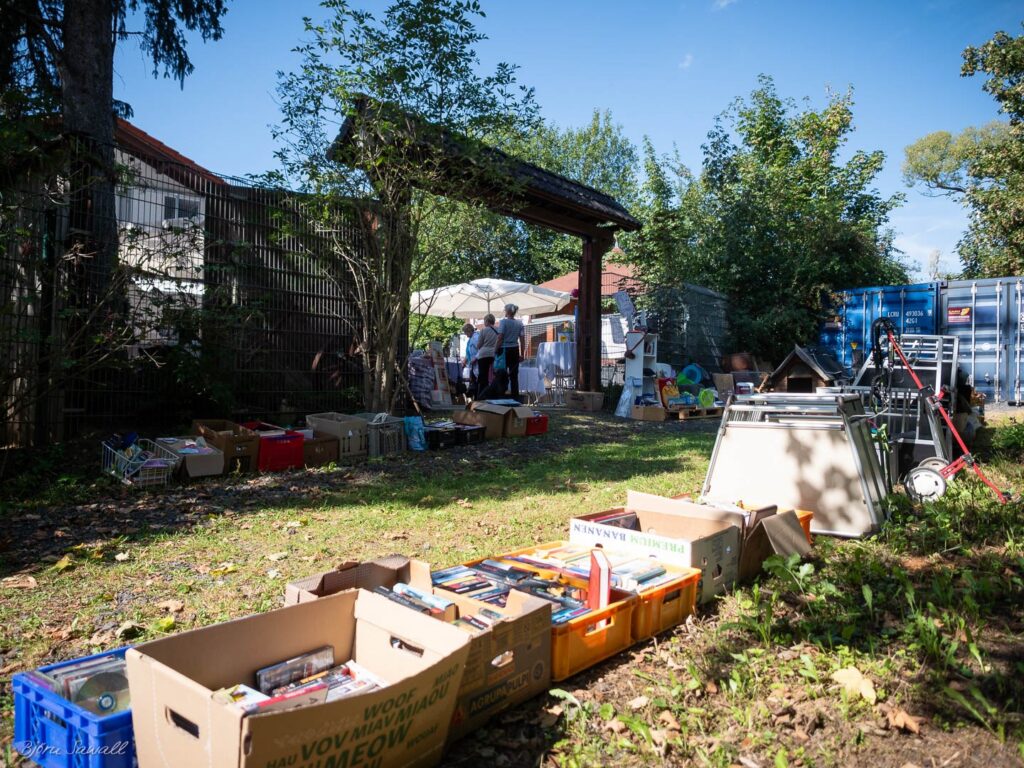 Großartiger Tombola-Basar bei bestem Wetter